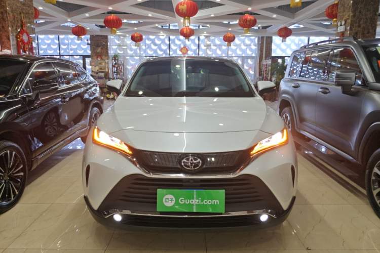 Used Toyota Harrier 2023 2.0L CVT Two-Wheel Drive 20th Anniversary Platinum Edition Front