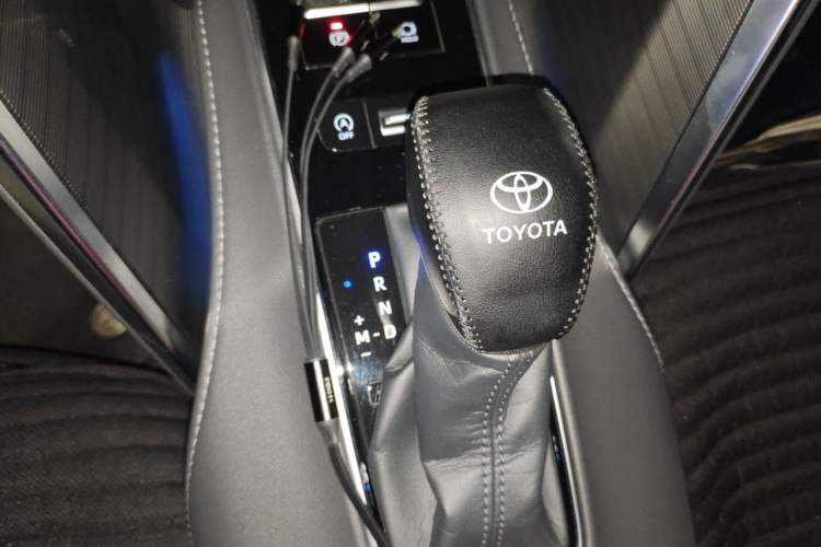 Used Toyota Harrier 2023 2.0L CVT Two-Wheel Drive Deluxe Edition Gear Lever