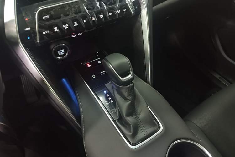 Used Toyota Harrier 2023 2.0L CVT Two-Wheel Drive Luxury Edition Gear Lever