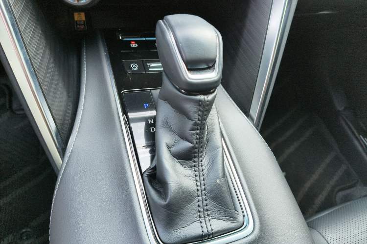 Used Toyota Harrier 2023 2.0L CVT Two-Wheel Drive Deluxe Edition Gear Lever