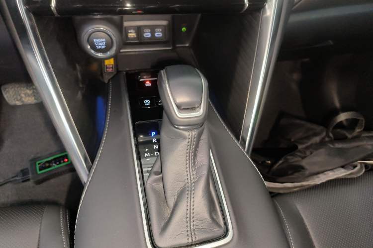 Used Toyota Harrier 2023 2.0L CVT Two-Wheel Drive Deluxe Edition Gear Lever