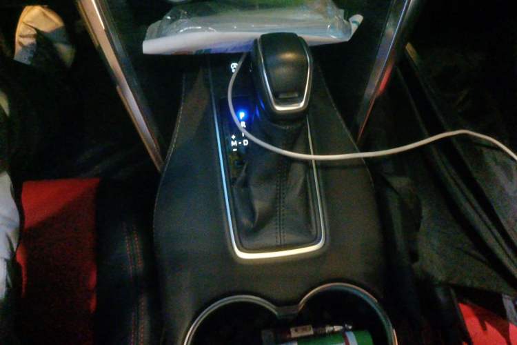 Used Toyota Harrier 2023 2.0L CVT Two-Wheel Drive Entry Version Gear Lever