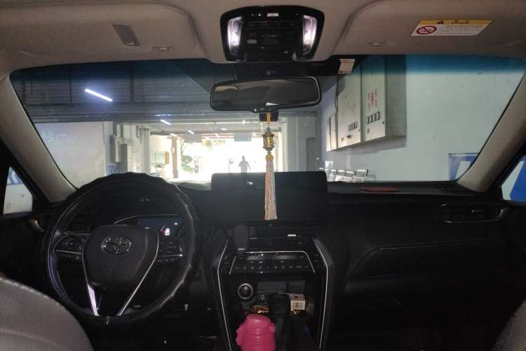 Used Toyota Harrier 2023 2.0L CVT Two-Wheel Drive Deluxe Edition Headliner