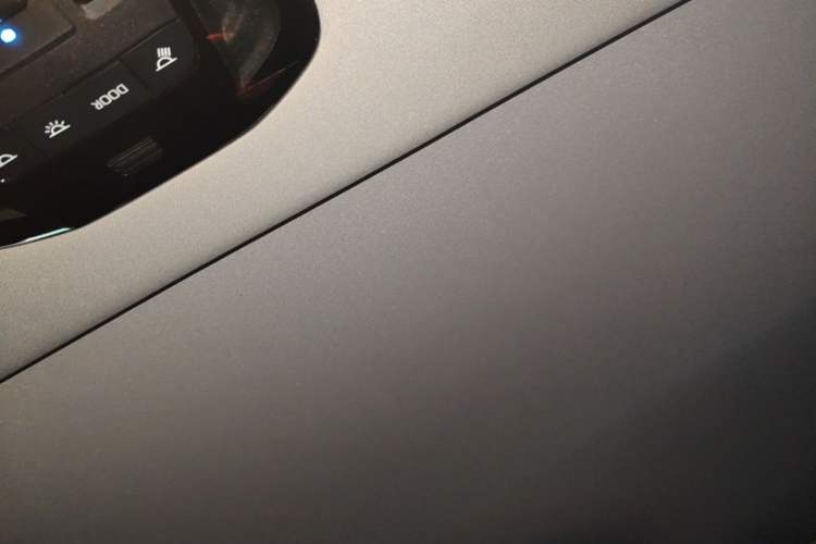 Used Toyota Harrier 2023 2.0L CVT Two-Wheel Drive Deluxe Edition Headliner
