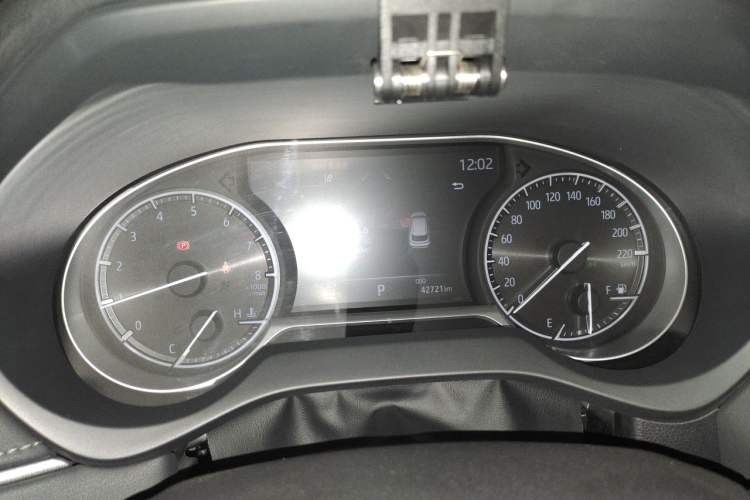 Used Toyota Harrier 2023 2.0L CVT Two-Wheel Drive Deluxe Edition Instrument Cluster