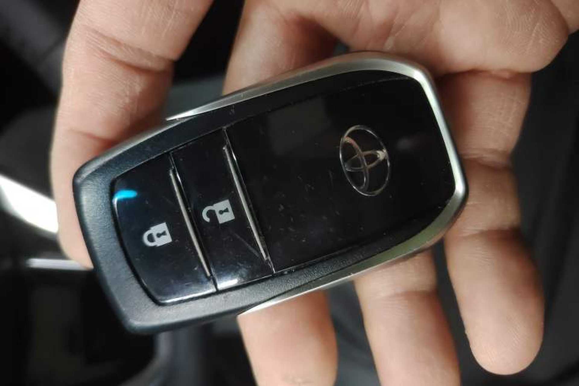 Used Toyota Harrier 2023 2.0L CVT Two-Wheel Drive Deluxe Edition Interior 1