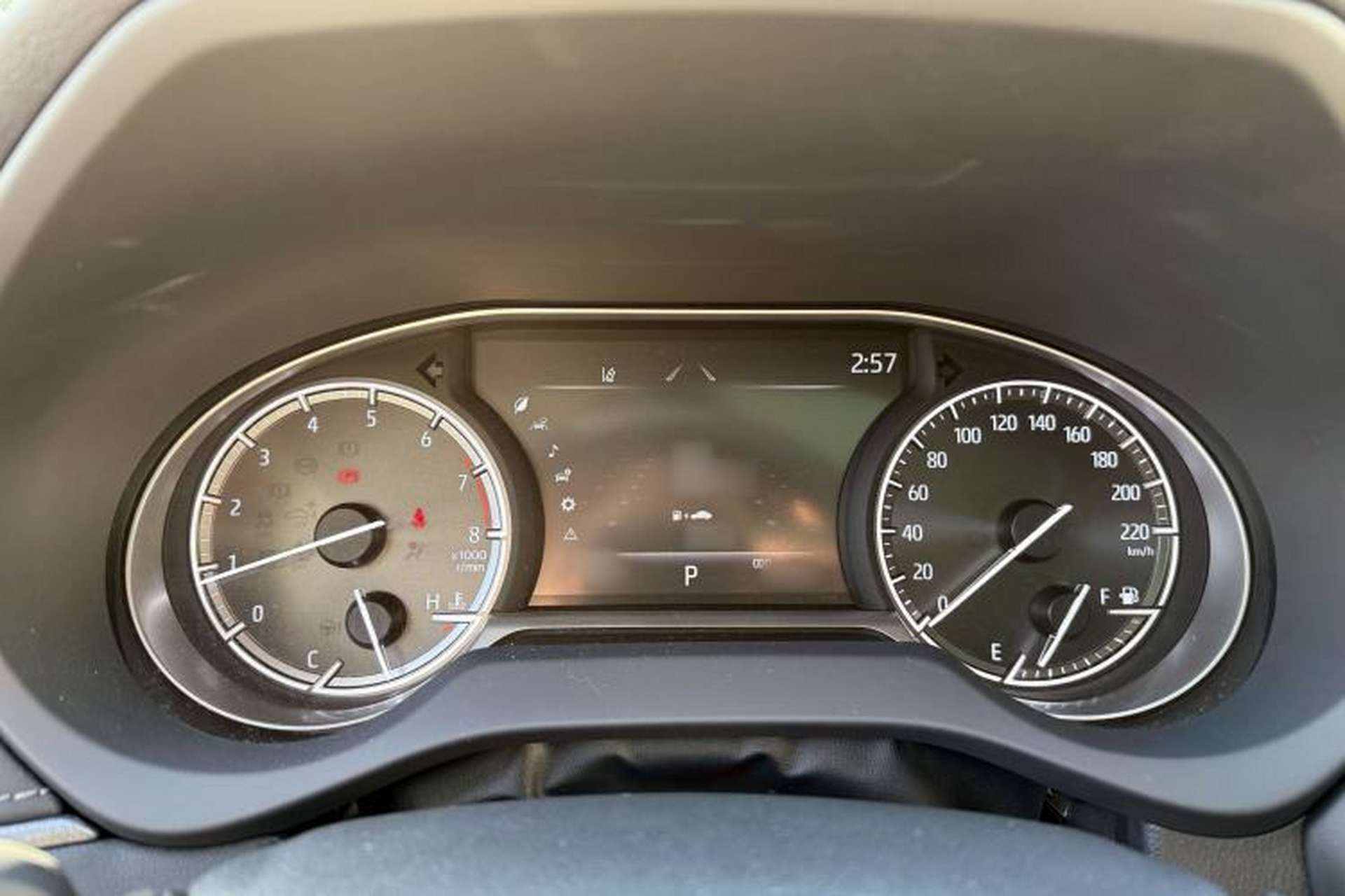 Used Toyota Harrier 2023 2.0L CVT Two-Wheel Drive Deluxe Edition Interior 6