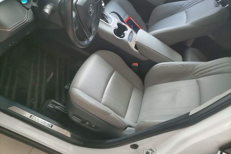 Used Toyota Harrier 2023 Dual-Engine 2.5L CVT Two-Wheel Drive Luxury Edition Left Front Seat