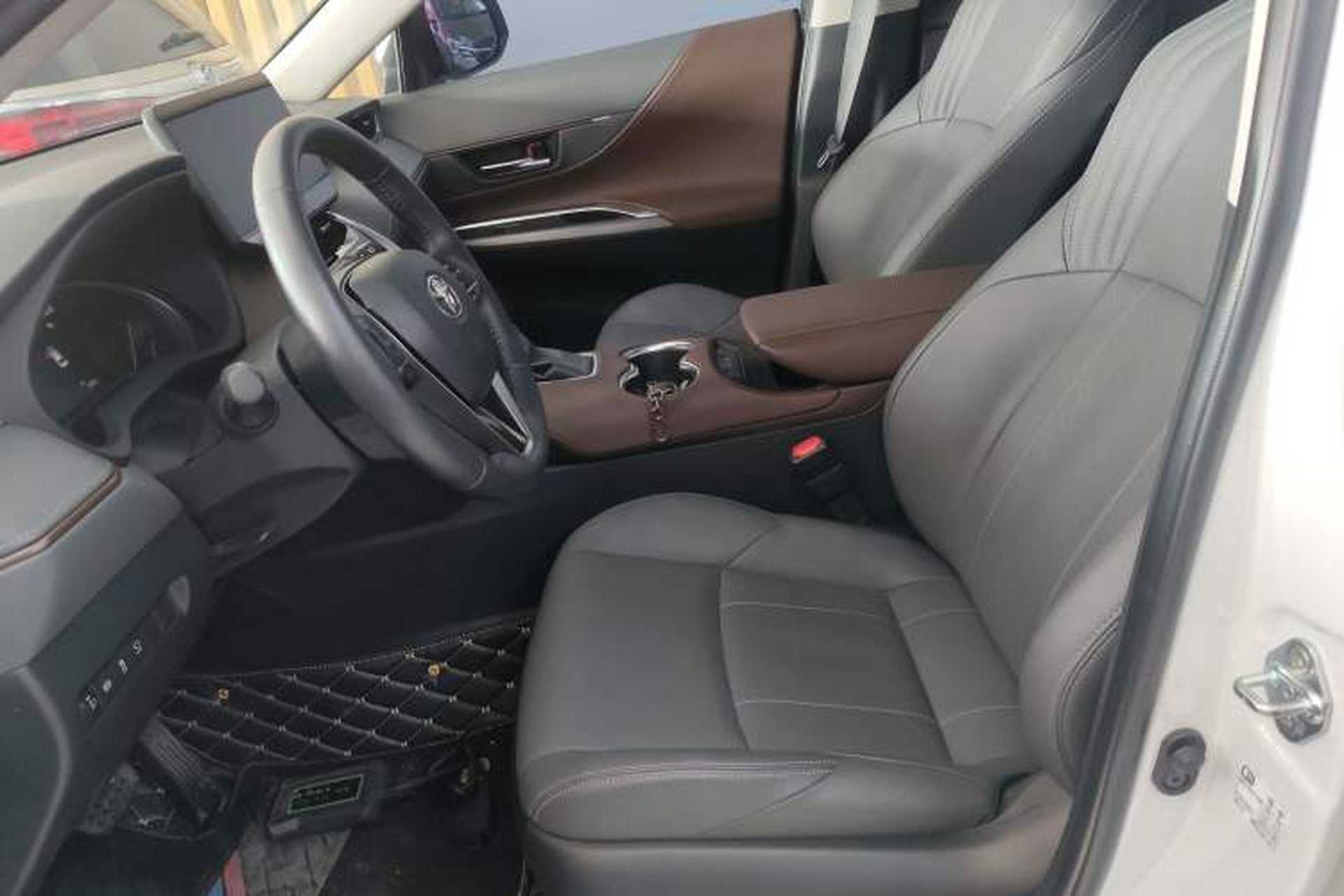 Used Toyota Harrier 2023 2.0L CVT Two-Wheel Drive Deluxe Edition Left Front Seat