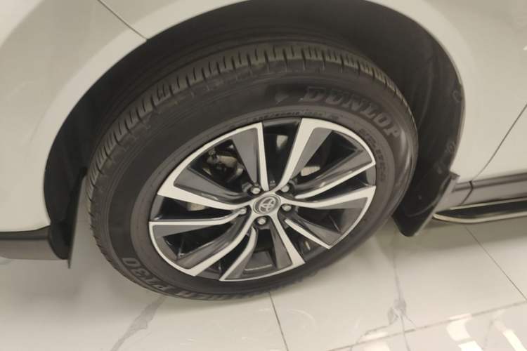 Used Toyota Harrier 2023 Dual-Motor 2.5L CVT 4x4 Luxury Edition Left Front Wheel Hub