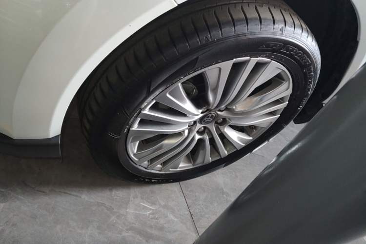 Used Toyota Harrier 2023 2.0L CVT Two-Wheel Drive Deluxe Edition Left Front Wheel Hub