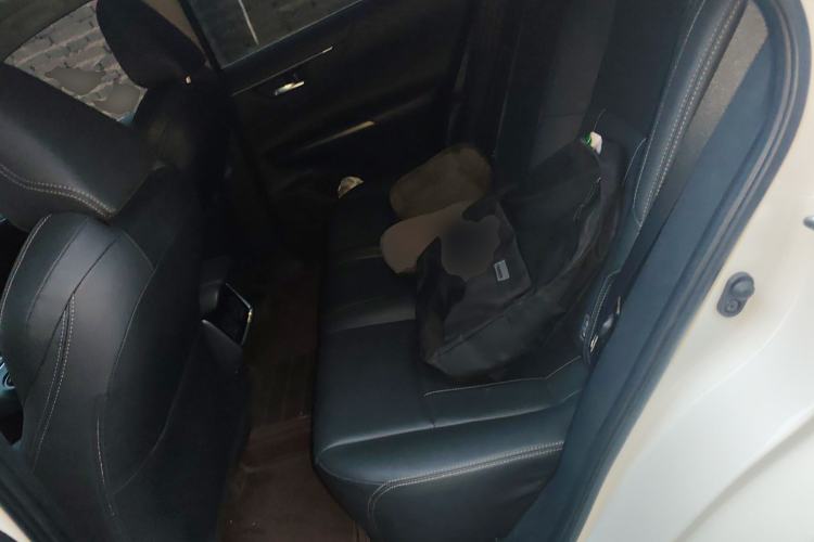 Used Toyota Harrier 2023 2.0L CVT Two-Wheel Drive Deluxe Edition Left Rear Seat