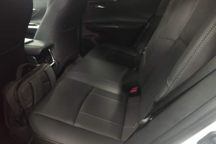 Used Toyota Harrier 2023 2.0L CVT Two-Wheel Drive Luxury Edition Left Rear Seat