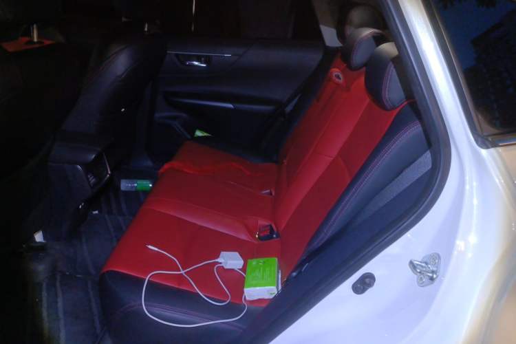 Used Toyota Harrier 2023 2.0L CVT Two-Wheel Drive Entry Version Left Rear Seat