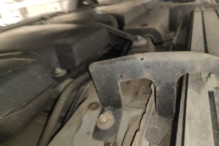 Used Toyota Harrier 2023 Dual-Motor 2.5L CVT 4x4 Luxury Edition Left Side Sill