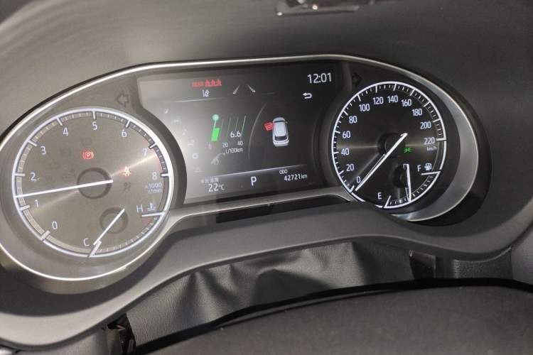 Used Toyota Harrier 2023 2.0L CVT Two-Wheel Drive Deluxe Edition Odometer Close Up