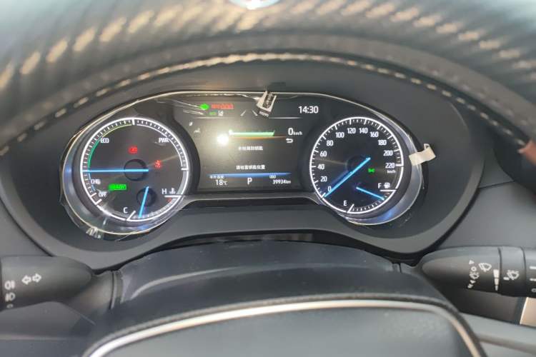 Used Toyota Harrier 2023 Dual-Motor 2.5L CVT 4x4 Luxury Edition Odometer Close Up