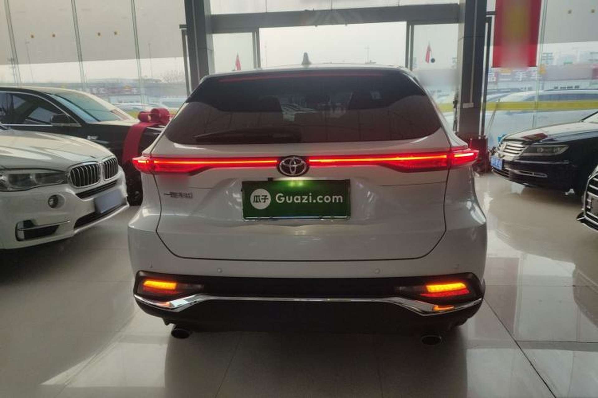Used Toyota Harrier 2023 2.0L CVT Two-Wheel Drive Deluxe Edition Rear
