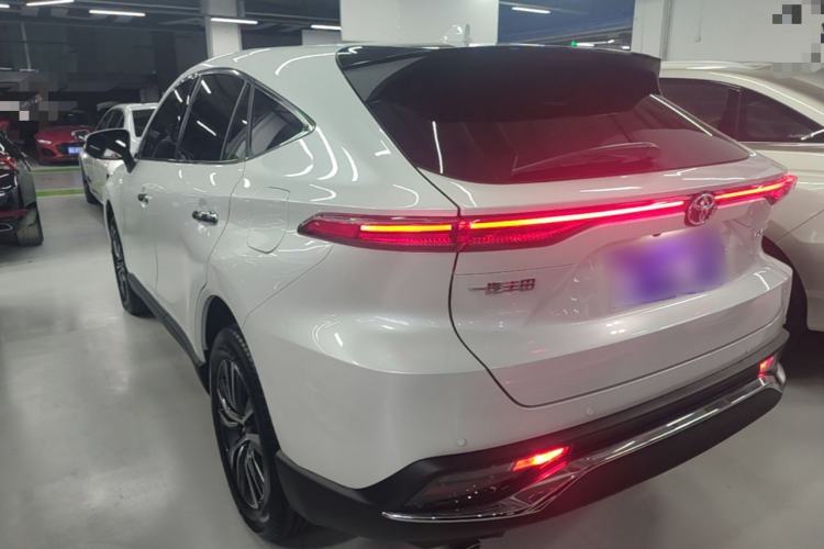 Used Toyota Harrier 2023 2.0L CVT Two-Wheel Drive Luxury Edition Rear Left 45 Deg