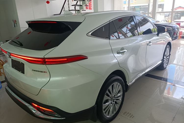 Used Toyota Harrier 2023 2.0L CVT Two-Wheel Drive Deluxe Edition Rear Right 45 Deg