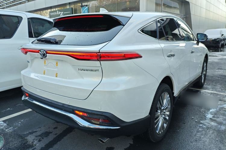 Used Toyota Harrier 2023 2.0L CVT Two-Wheel Drive Deluxe Edition Rear Right 45 Deg