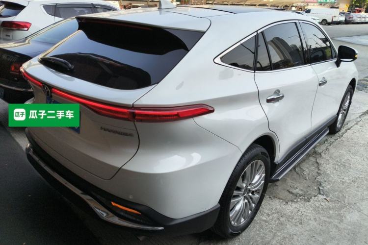 Used Toyota Harrier 2023 2.0L CVT Two-Wheel Drive Deluxe Edition Rear Right 45 Deg