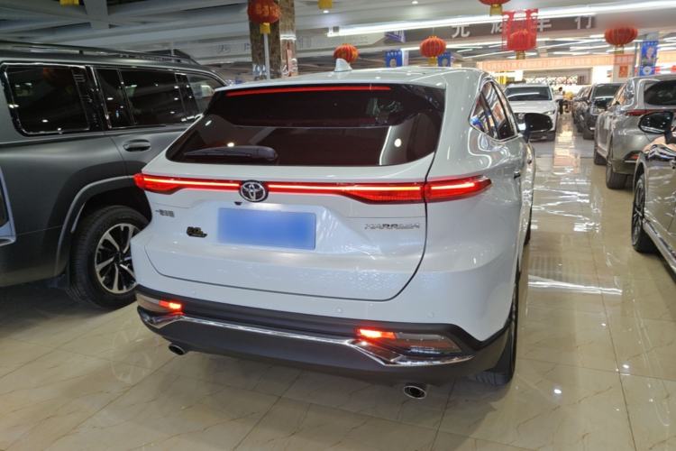 Used Toyota Harrier 2023 2.0L CVT Two-Wheel Drive 20th Anniversary Platinum Edition Rear Right 45 Deg