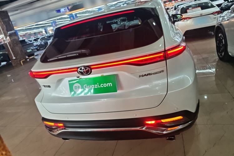 Used Toyota Harrier 2023 2.0L CVT Two-Wheel Drive Deluxe Edition Rear