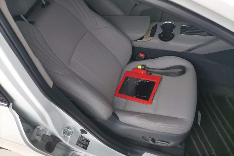 Used Toyota Harrier 2023 Dual-Engine 2.5L CVT Two-Wheel Drive Luxury Edition Right Front Seat