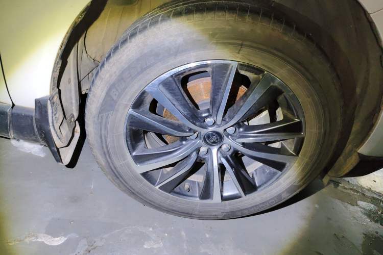 Used Toyota Harrier 2023 2.0L CVT Two-Wheel Drive Entry Version Right Front Wheel Hub