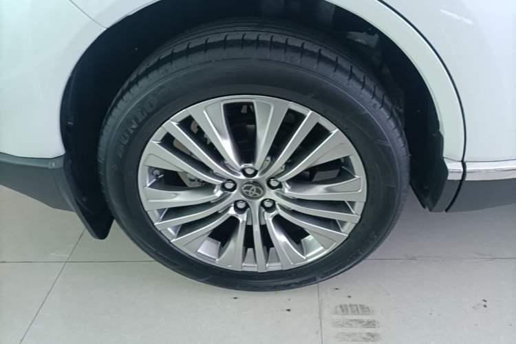 Used Toyota Harrier 2023 2.0L CVT Two-Wheel Drive Deluxe Edition Right Rear Wheel Hub