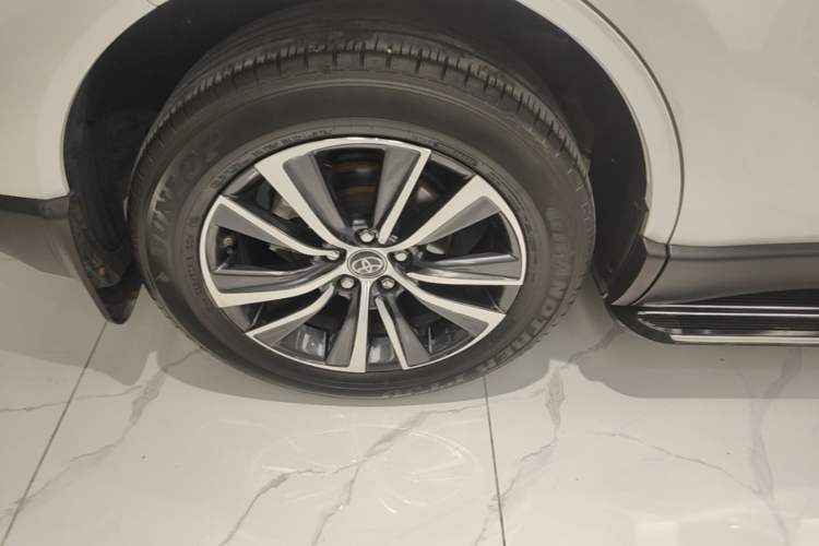 Used Toyota Harrier 2023 Dual-Motor 2.5L CVT 4x4 Luxury Edition Right Rear Wheel Hub