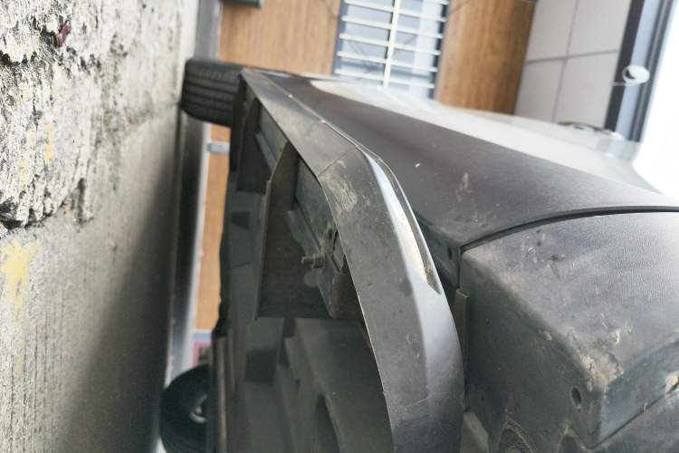 Used Toyota Harrier 2023 2.0L CVT Two-Wheel Drive Deluxe Edition Right Side Sill
