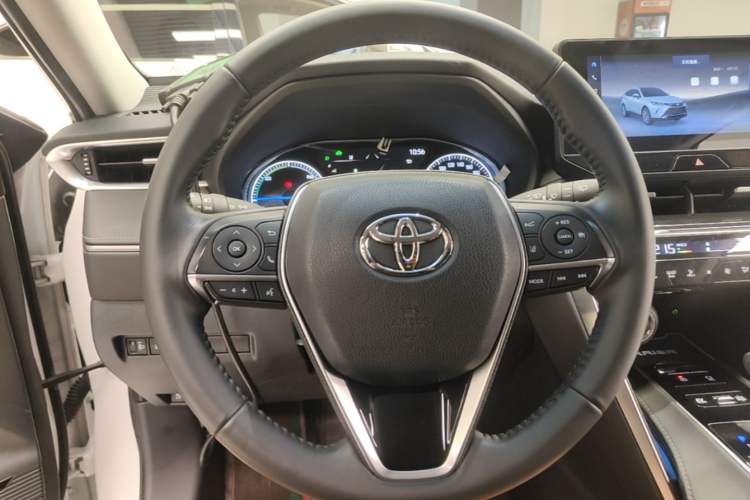 Used Toyota Harrier 2023 Dual-Motor 2.5L CVT 4x4 Luxury Edition Steering Wheel