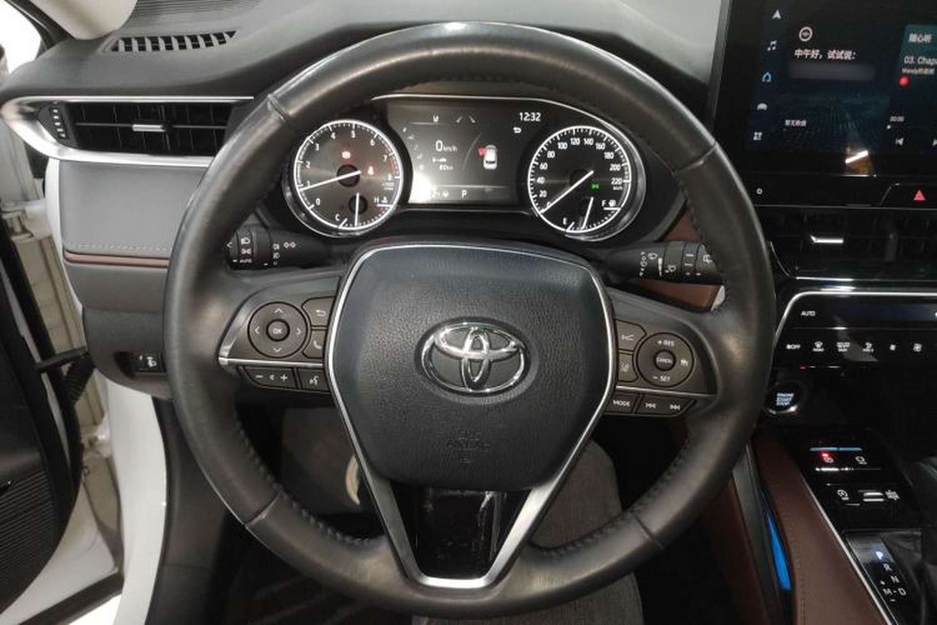 Used Toyota Harrier 2023 2.0L CVT Two-Wheel Drive Deluxe Edition Steering Wheel