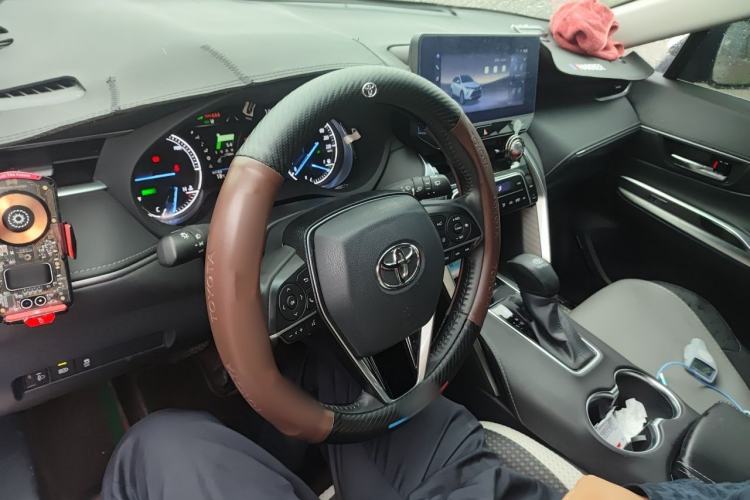 Used Toyota Harrier 2023 Dual-Motor 2.5L CVT 4x4 Luxury Edition Steering Wheel