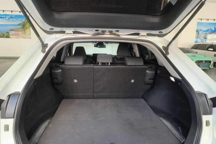 Used Toyota Harrier 2023 2.0L CVT Two-Wheel Drive Deluxe Edition Trunk
