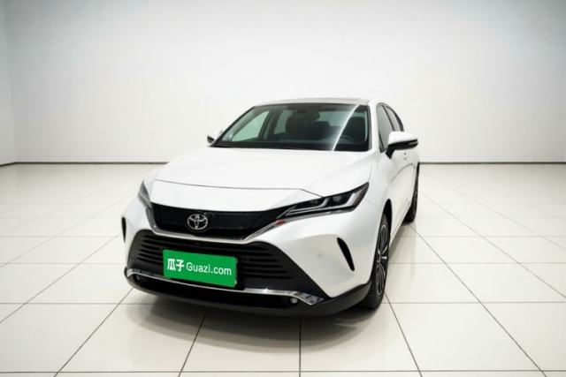 Used Toyota Harrier 2023 2.0L CVT Two-Wheel Drive 20th Anniversary Platinum Edition