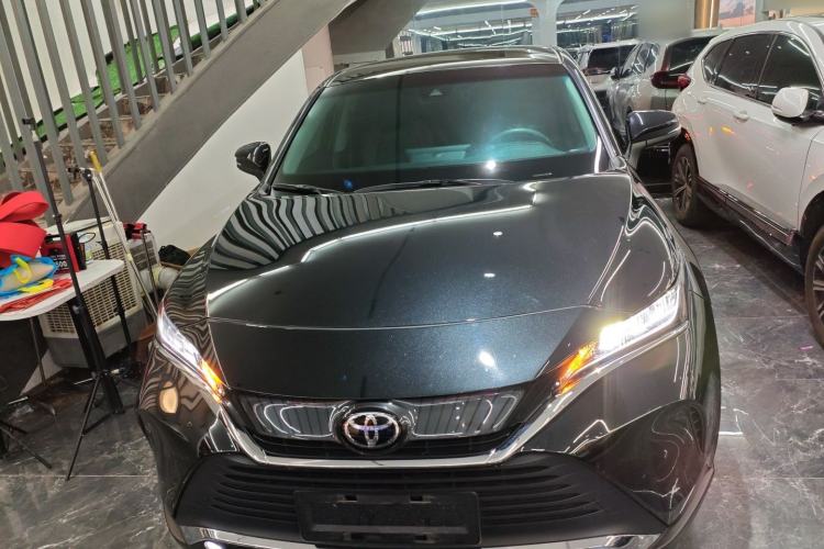 Used Toyota Harrier 2024 2.0L CVT Two-Wheel Drive Entry Version Front
