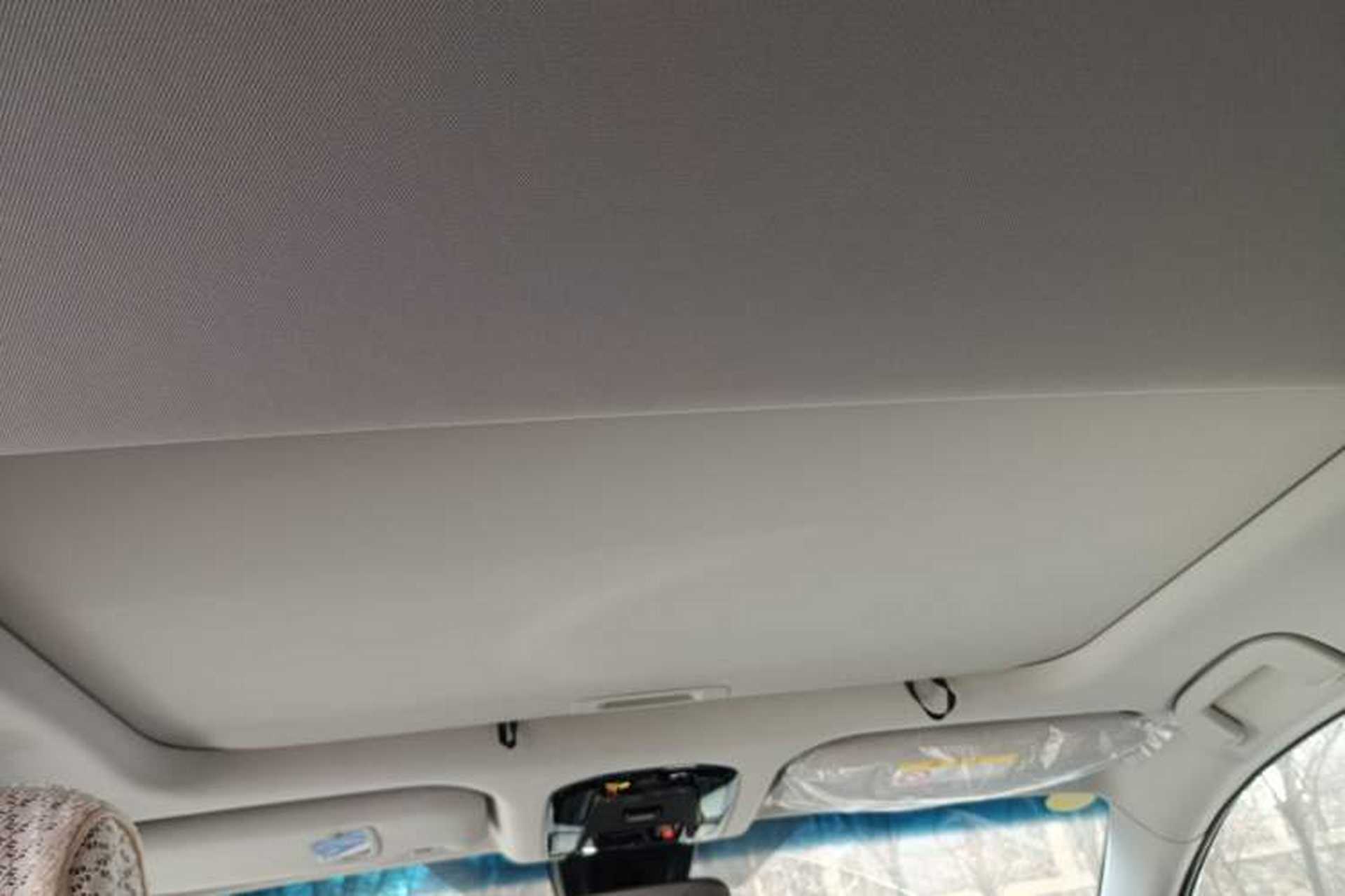 Used Toyota Harrier 2024 2.0L CVT Two-Wheel Drive Entry Version Headliner