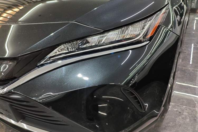 Used Toyota Harrier 2024 2.0L CVT Two-Wheel Drive Entry Version Left Front Headlight