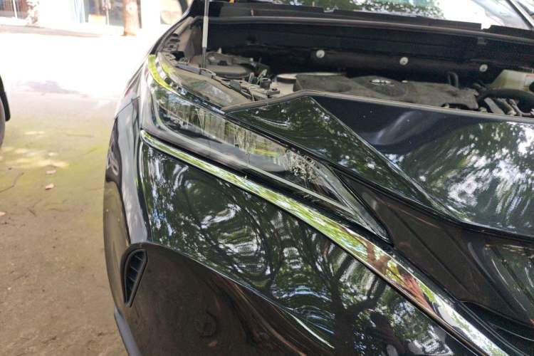 Used Toyota Harrier 2024 Dual-Engine 2.5L CVT Two-Wheel Drive Luxury Edition Right Front Headlight