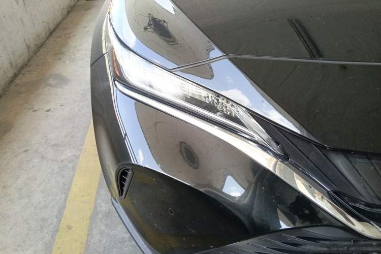 Used Toyota Harrier 2024 Dual-Engine 2.5L CVT Two-Wheel Drive Luxury Edition Right Front Headlight