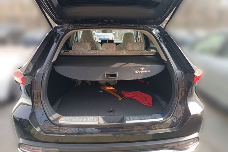 Used Toyota Harrier 2024 2.0L CVT Two-Wheel Drive Entry Version Trunk