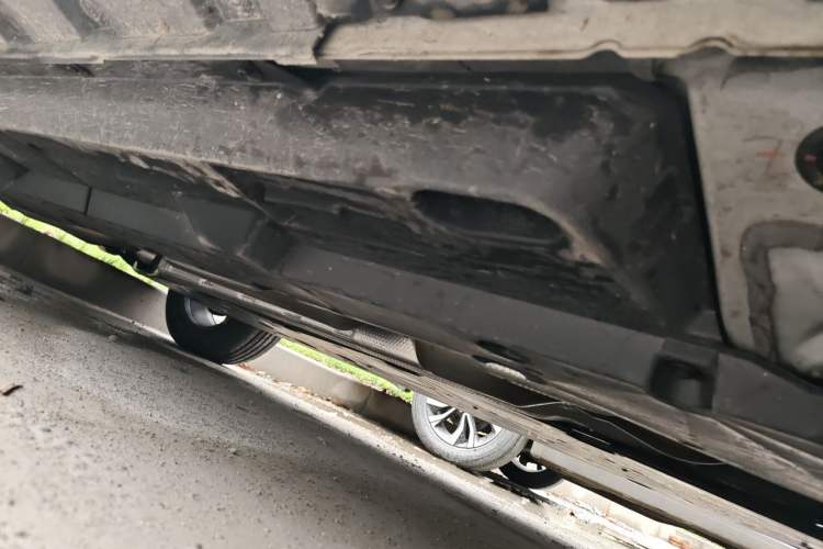 Used Toyota Harrier 2024 2.0L CVT Two-Wheel Drive Luxury Edition Chassis Front Right