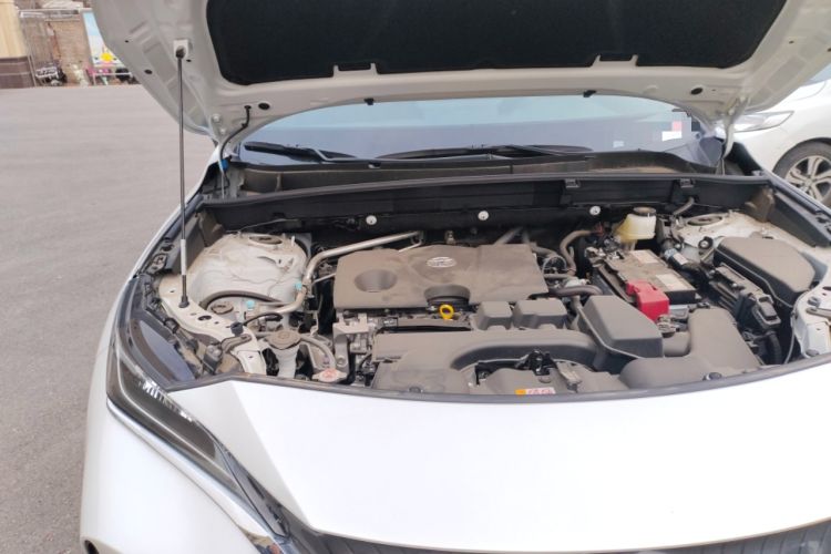 Used Toyota Harrier 2024 2.0L CVT Two-Wheel Drive Entry Version Engine Bay Right