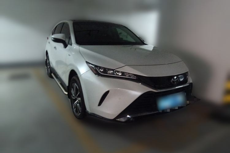 Used Toyota Harrier 2024 Dual-Engine 2.5L CVT Two-Wheel Drive Luxury Edition Front Right 45 Deg