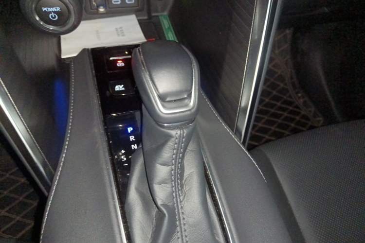 Used Toyota Harrier 2024 Dual-Engine 2.5L CVT Two-Wheel Drive Luxury Edition Gear Lever