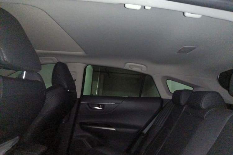 Used Toyota Harrier 2024 Dual-Engine 2.5L CVT Two-Wheel Drive Luxury Edition Headliner