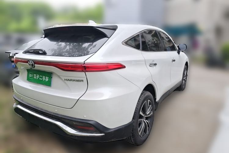 Used Toyota Harrier 2024 2.0L CVT Two-Wheel Drive Luxury Edition Rear Right 45 Deg